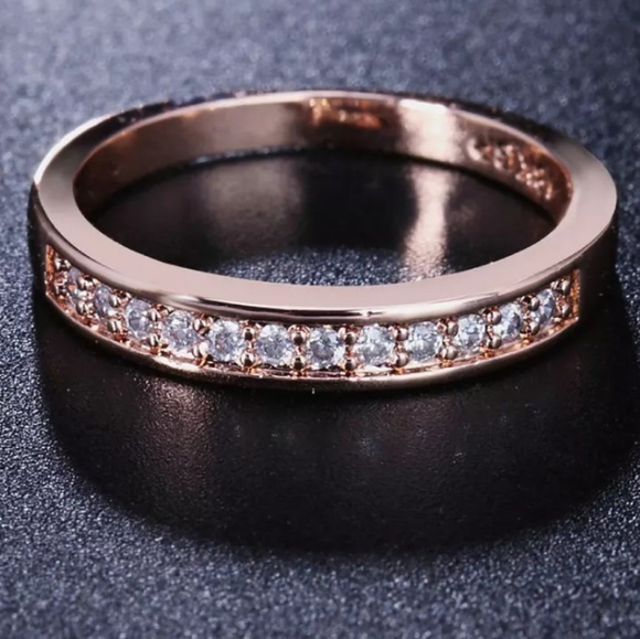 Australian Crystals 18k Rose Gold Wedding Band - Picture 3 of 6